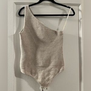 Abercrombie & Fitch One-shoulder bodysuit